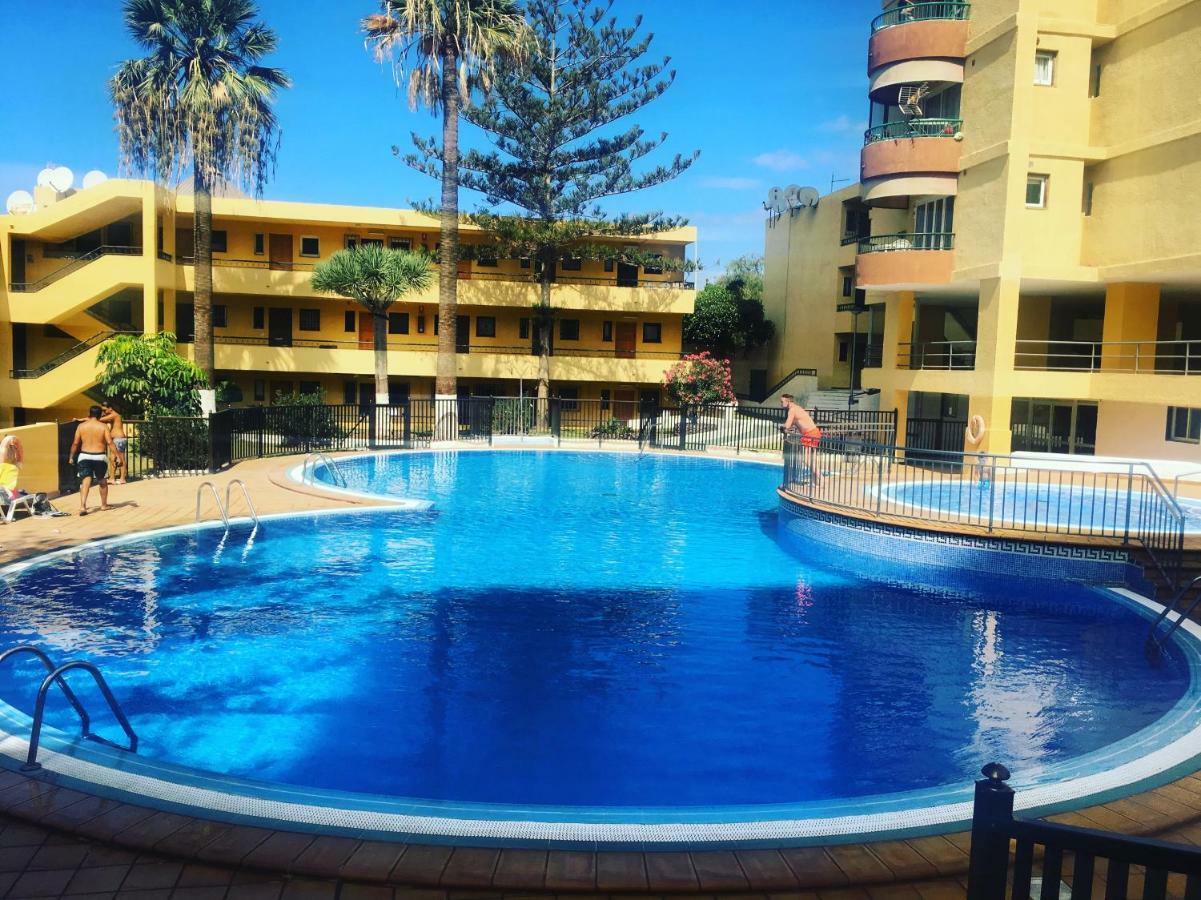Apartamento En Playa Las Vistas - Torres Del Sol Arona  Extérieur photo