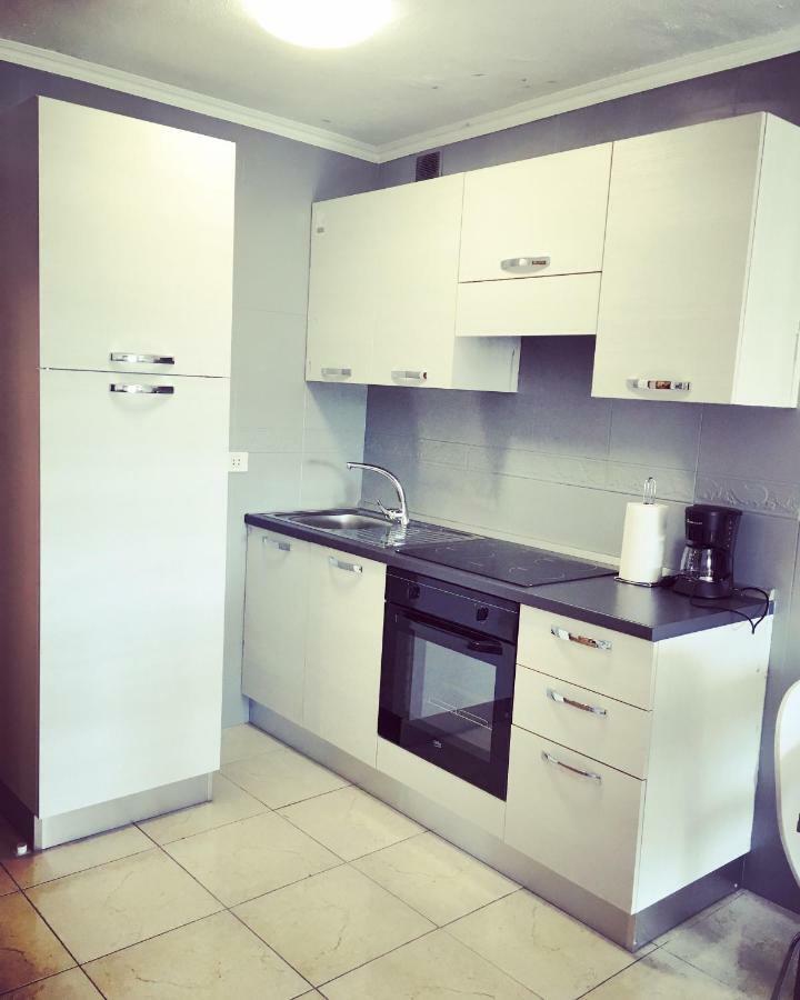 Apartamento En Playa Las Vistas - Torres Del Sol Arona  Extérieur photo
