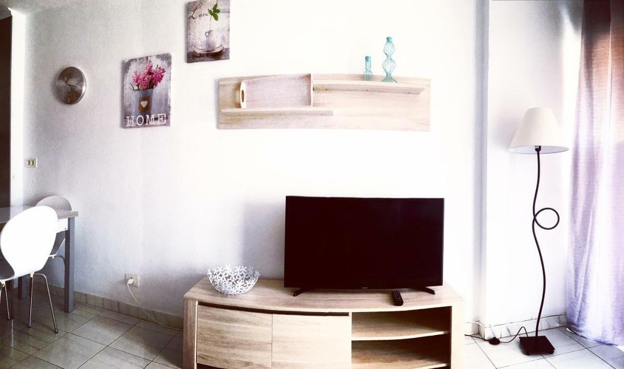 Apartamento En Playa Las Vistas - Torres Del Sol Arona  Extérieur photo