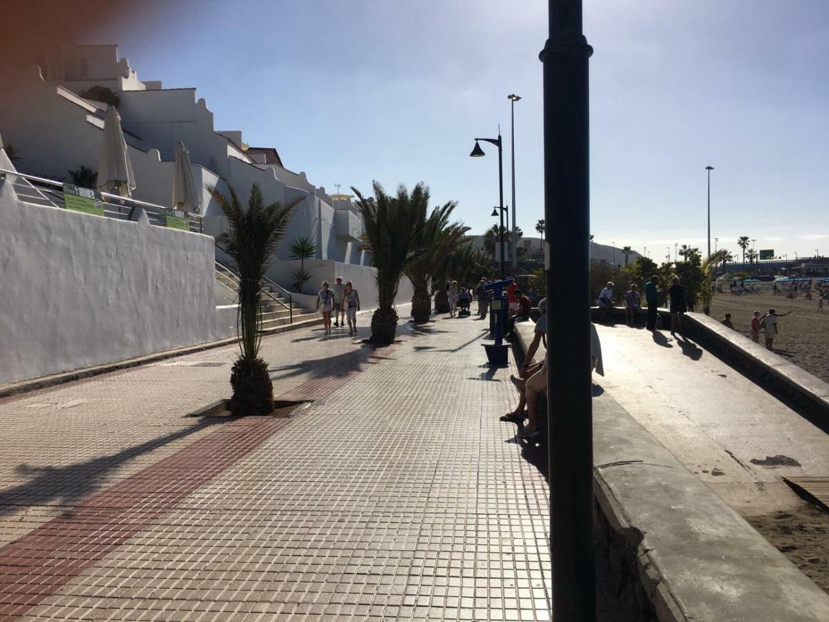 Apartamento En Playa Las Vistas - Torres Del Sol Arona  Extérieur photo