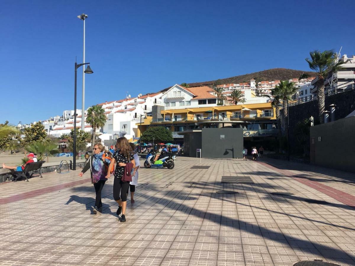 Apartamento En Playa Las Vistas - Torres Del Sol Arona  Extérieur photo