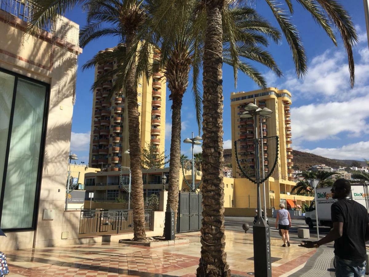 Apartamento En Playa Las Vistas - Torres Del Sol Arona  Extérieur photo